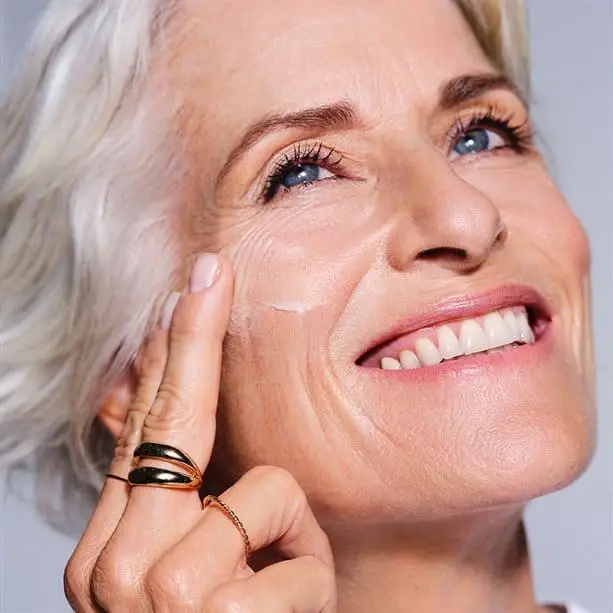 ANEW Platinum Lift & Tighten Nachtcrème (60+) - Afbeelding 2